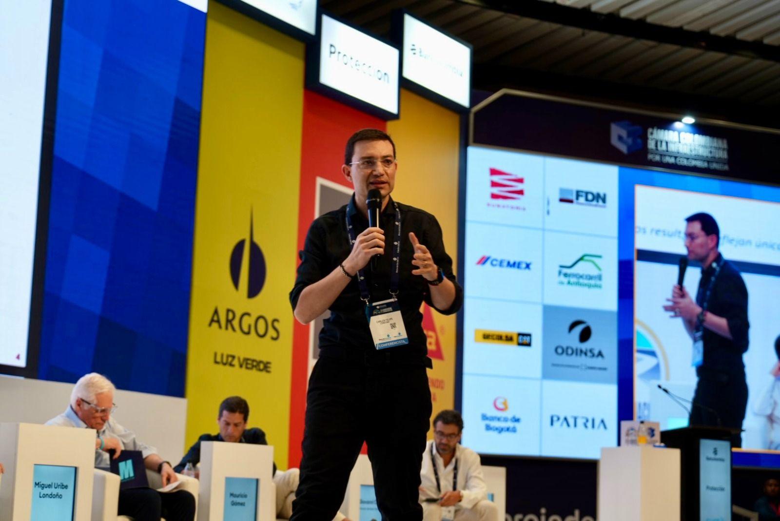 Miniatura de Pipe Córdoba toma la delantera en el debate presidencial y llama a unir fuerzas por Colombia